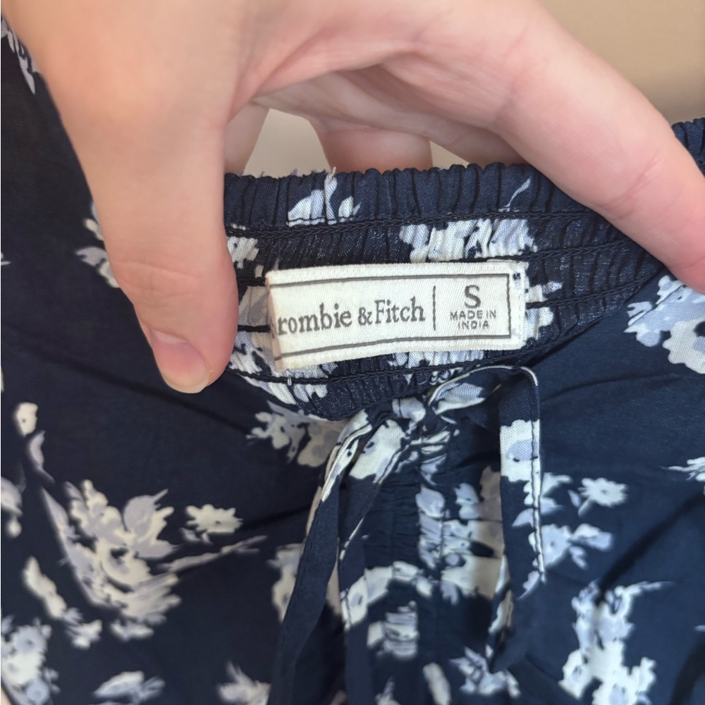 Abercrombie Navy Floral Midi Dress, size small - Picture 5 of 6